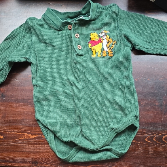 Mickey INC kids Winnie the Pooh green long sleeve baby - Picture 1 of 5